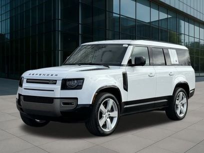 New 2024 Land Rover Defender 130 X-Dynamic SE