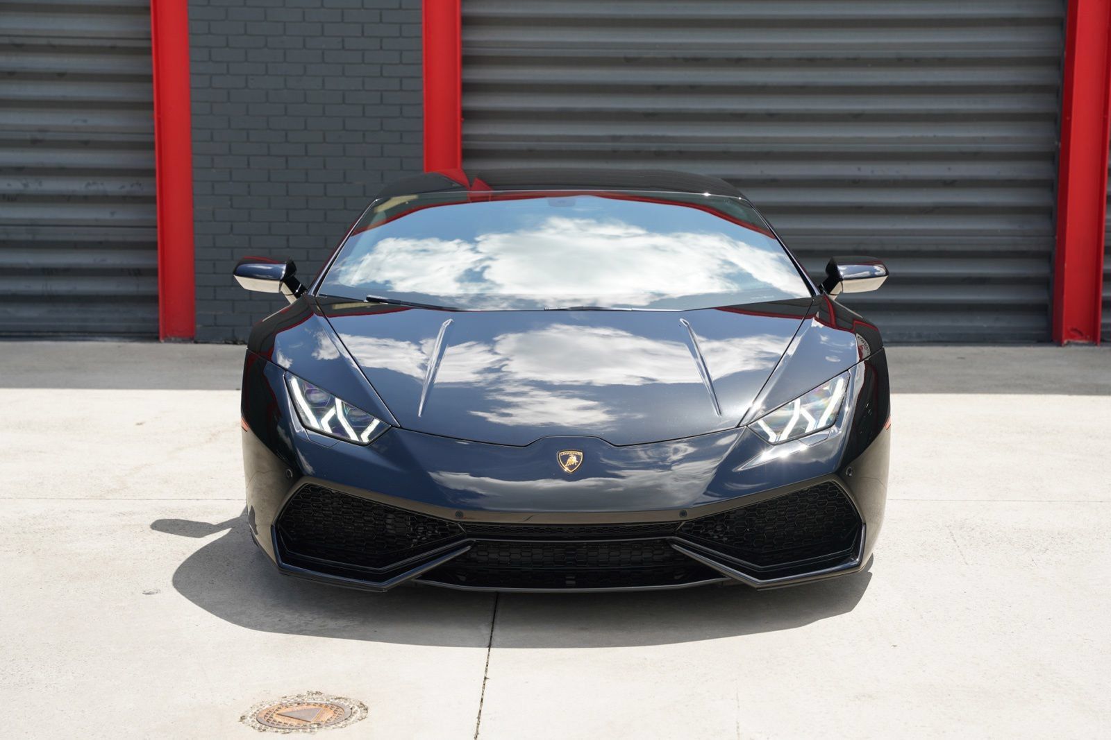 Used 2016 Lamborghini Huracan LP 610-4 AWD/4WD image 3