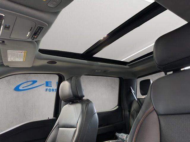 New 2026 Ford F350 Lariat w/ Black Appearance Package AWD/4WD image 3