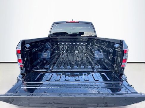Used 2024 Nissan Frontier S image 26