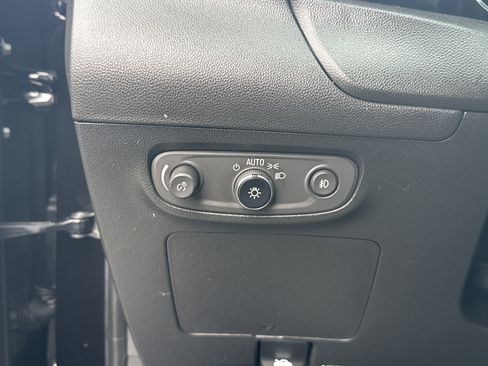 Certified 2023 Buick Encore GX Preferred FWD image 22