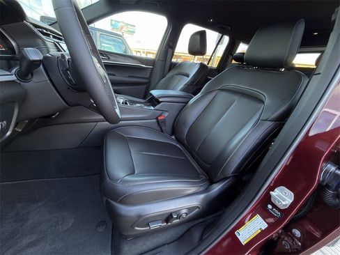 New 2025 Jeep Grand Cherokee Limited image 19