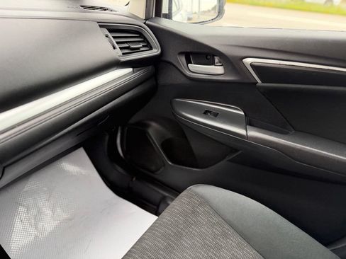 Used 2017 Honda Fit LX image 19