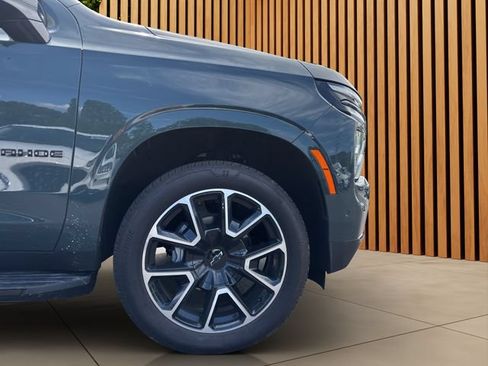 Used 2025 Chevrolet Tahoe RST w/ RST Capability Package AWD/4WD image 21