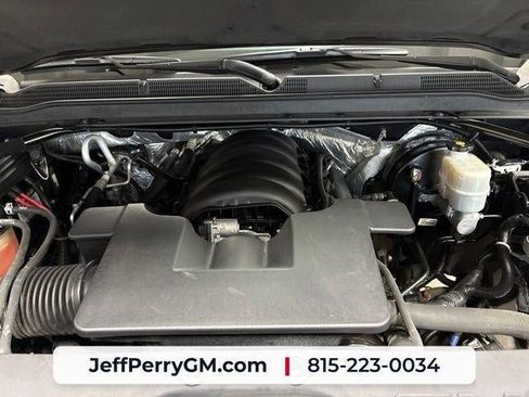 Used 2016 GMC Yukon SLT w/ Open Road Package AWD/4WD image 34