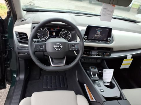 New 2026 Nissan Rogue Dark Armor FWD image 9