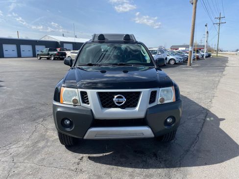 Used 2010 Nissan Xterra Off-Road image 2