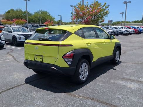 Used 2025 Hyundai Kona SE AWD/4WD image 6