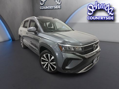 Certified 2023 Volkswagen Taos SE w/ Panoramic Sunroof Package FWD image 1