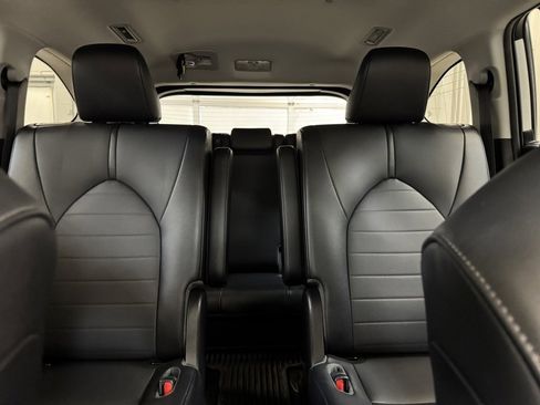 Used 2020 Toyota Highlander XLE image 13