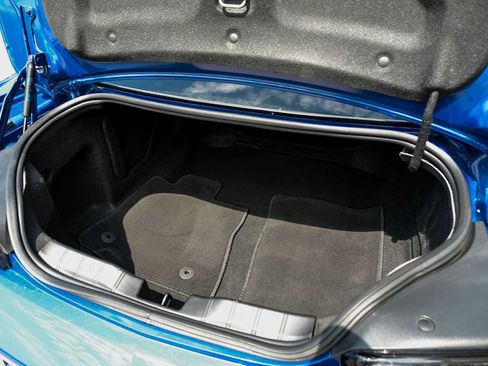 Used 2021 Chevrolet Camaro SS RWD image 44