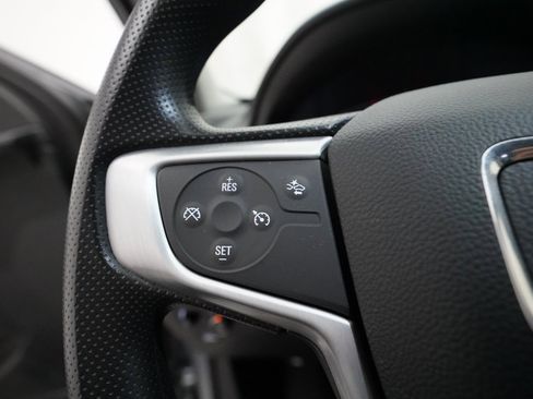 Certified 2024 GMC Terrain SLE image 17