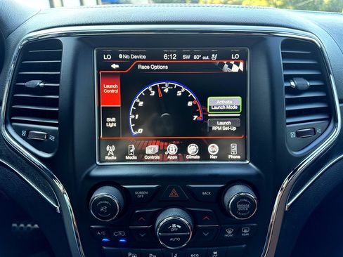 Used 2017 Jeep Grand Cherokee SRT image 4