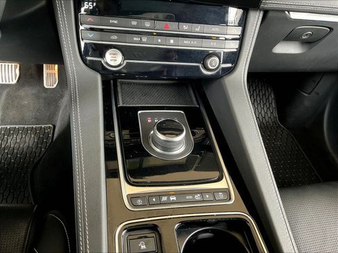 Used 2020 Jaguar F-PACE S AWD/4WD image 15