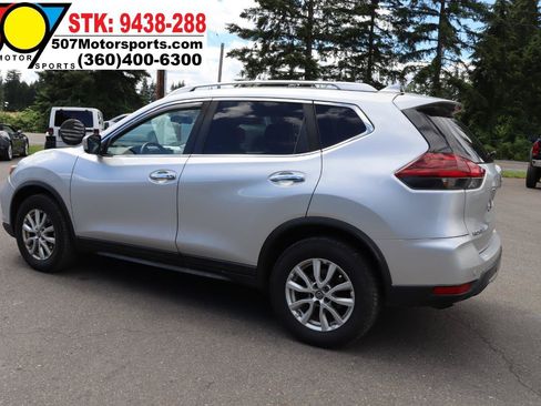Used 2020 Nissan Rogue SV AWD/4WD image 9