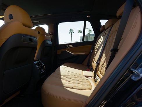 New 2026 BMW X5 xDrive50e w/ M Sport Package image 17