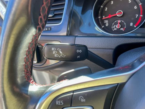 Used 2015 Volkswagen GTI SE image 19