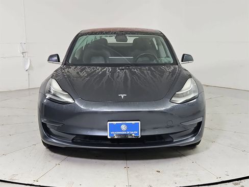 Used 2018 Tesla Model 3 Mid Range image 9