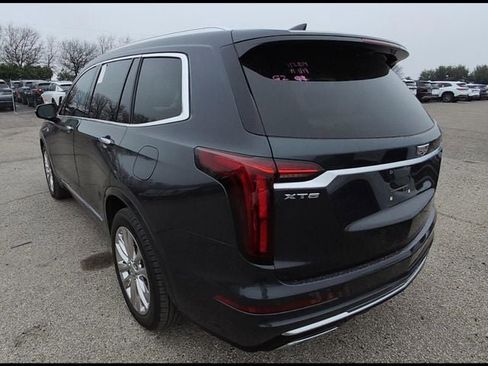 Used 2023 Cadillac XT6 Premium Luxury FWD image 5