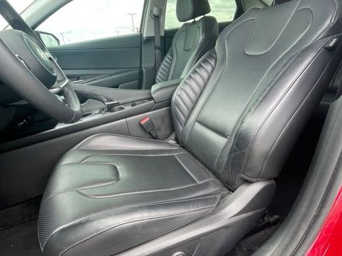 Used 2024 Hyundai Elantra Limited FWD image 10