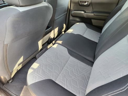 Used 2023 Toyota Tacoma TRD Off-Road w/ Technology Package image 35