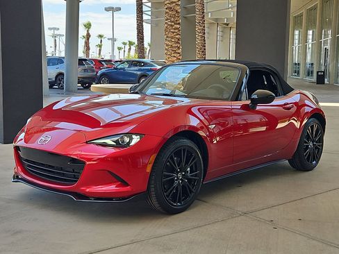 New 2026 MAZDA MX-5 Miata Club w/ Weather Package RWD image 12