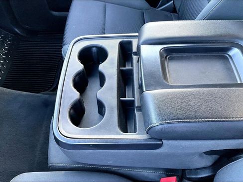 Used 2023 Nissan Titan PRO-4X w/ Pro-4x Convenience Package image 16