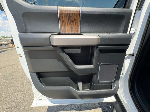 Used 2019 Ford F150 Lariat w/ Equipment Group 501A Mid AWD/4WD image 37