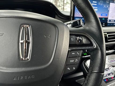 Used 2023 Lincoln Nautilus FWD w/ Premium Package image 28