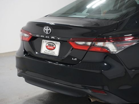Certified 2021 Toyota Camry LE FWD image 9