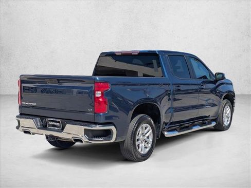 Used 2021 Chevrolet Silverado 1500 LT AWD/4WD image 5