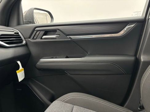 New 2026 GMC Acadia Elevation image 43