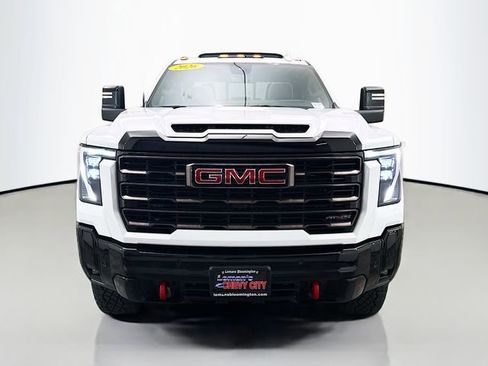 Used 2026 GMC Sierra 2500 AT4X AWD/4WD image 2