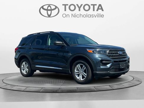 Used 2022 Ford Explorer XLT w/ Class IV Trailer Tow Package AWD/4WD image 7