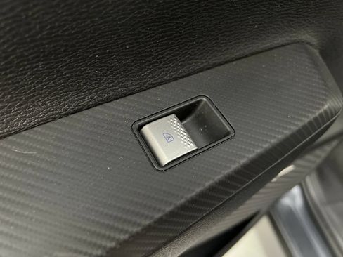 Used 2025 Mitsubishi Outlander SE AWD/4WD image 21