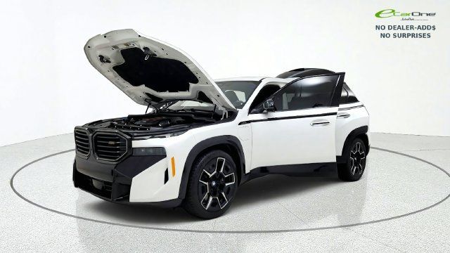 Used 2023 BMW XM AWD/4WD image 13