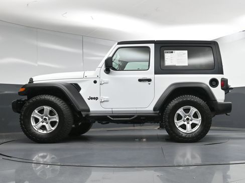 Used 2021 Jeep Wrangler Willys image 26