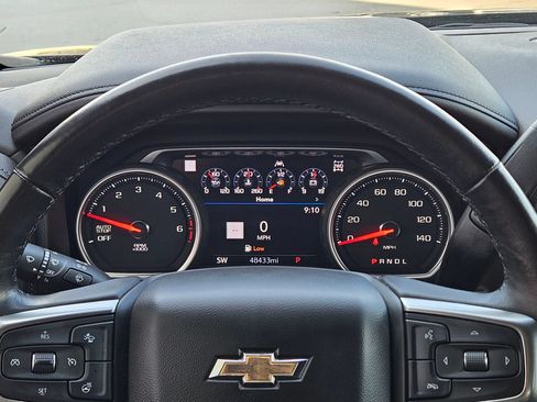 Used 2021 Chevrolet Silverado 1500 LTZ w/ LTZ Premium Package AWD/4WD image 16