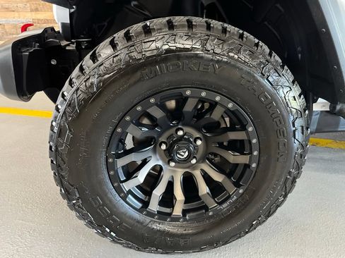 Used 2026 Jeep Wrangler Unlimited Rubicon AWD/4WD image 6