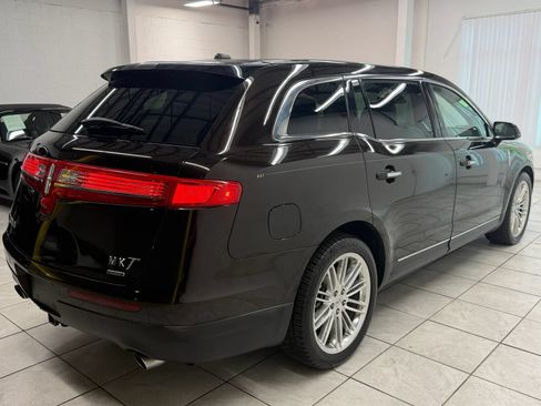 Used 2013 Lincoln MKT AWD image 9