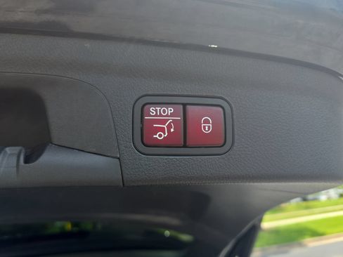 Used 2022 Mercedes-Benz GLE 450 4MATIC image 13