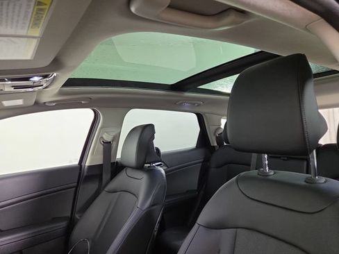 Certified 2026 Kia Sportage SX FWD image 31