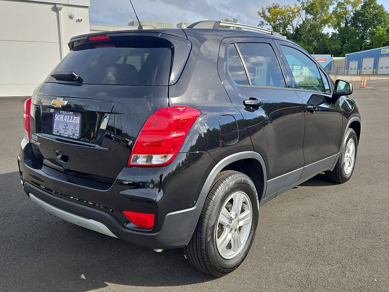 Used 2022 Chevrolet Trax LT w/ LT Convenience Package AWD/4WD image 6