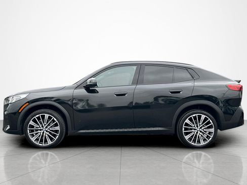Used 2025 BMW X2 xDrive28i w/ Technology Package AWD/4WD image 2