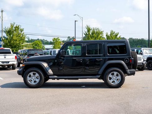Used 2022 Jeep Wrangler Unlimited Sport AWD/4WD image 8