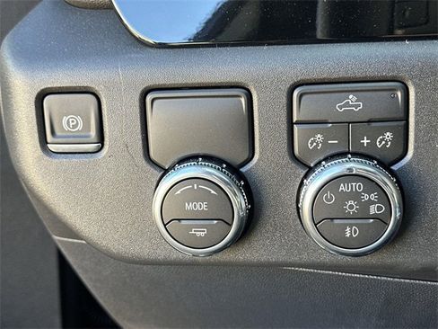 New 2026 GMC Sierra 1500 Elevation w/ LPO, Elevation Black Package image 16