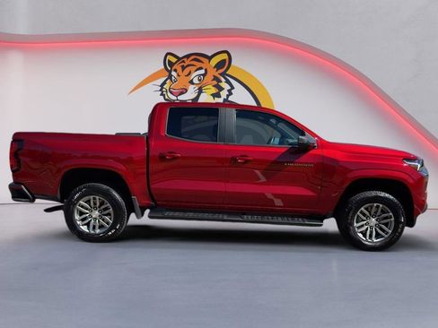 Used 2023 Chevrolet Colorado LT w/ LT Convenience Package II image 4