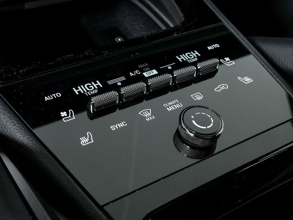 Used 2026 Porsche Cayenne Coupe AWD/4WD image 18