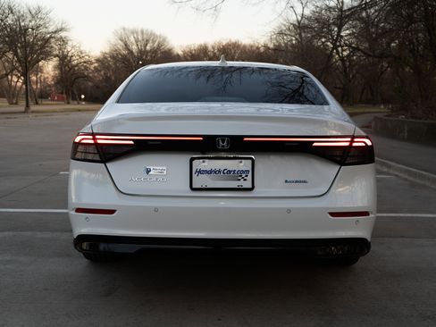 Certified 2025 Honda Accord EX-L image 8