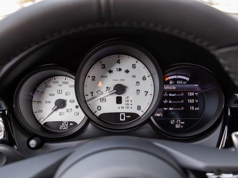 Certified 2026 Porsche Macan S image 14